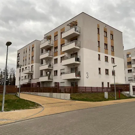 Byka アパート ポズナン